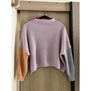 Women’s crop sweater